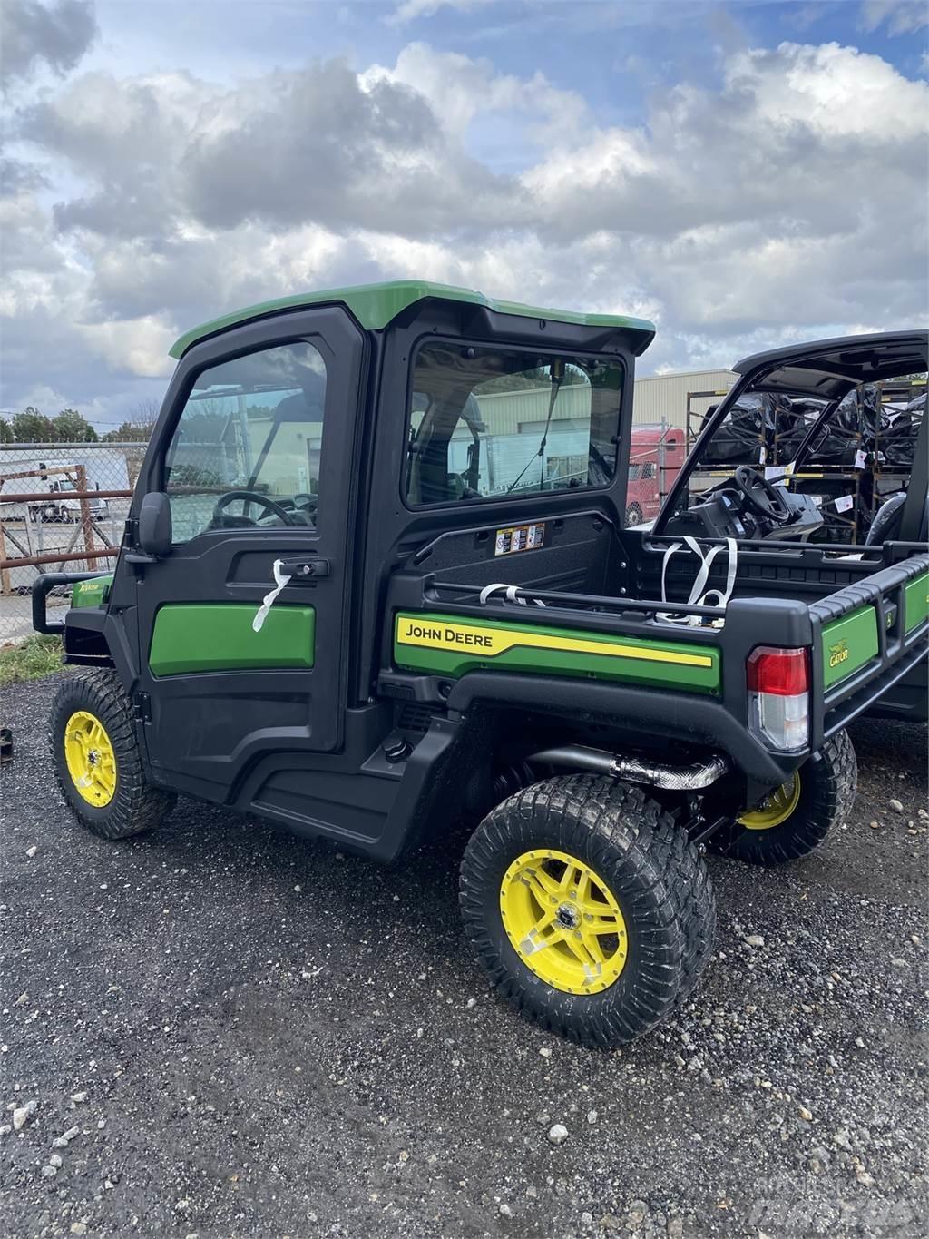 John Deere 835R Specializuotos paskirties technika