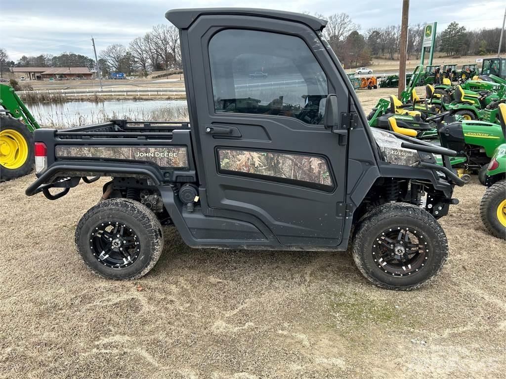 John Deere 835R Specializuotos paskirties technika