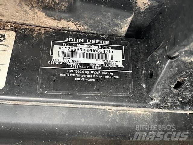 John Deere 835R Specializuotos paskirties technika