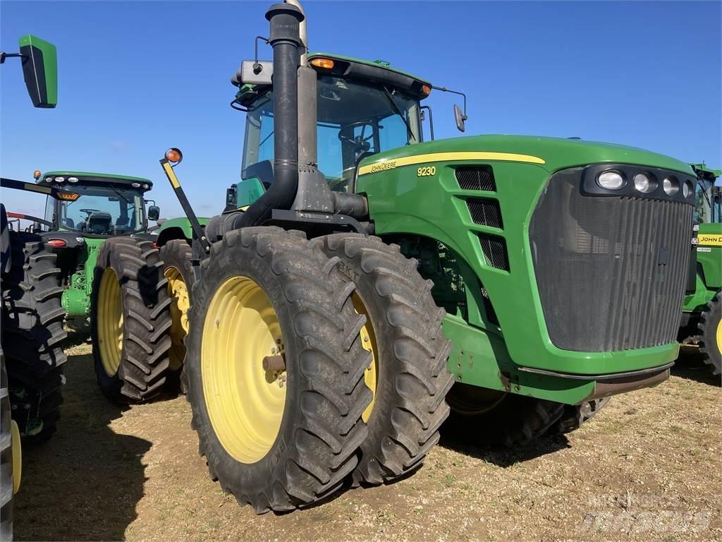 John Deere 9230 Traktoriai