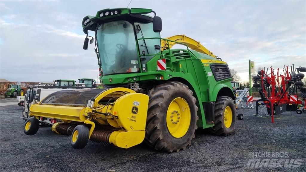John Deere 9600 Pašarų kombainai