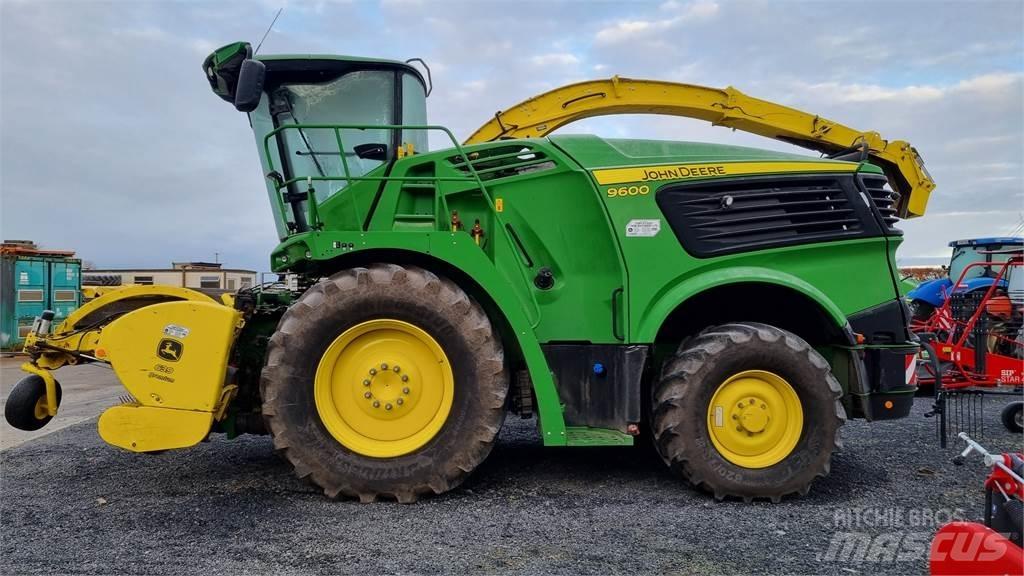 John Deere 9600 Pašarų kombainai