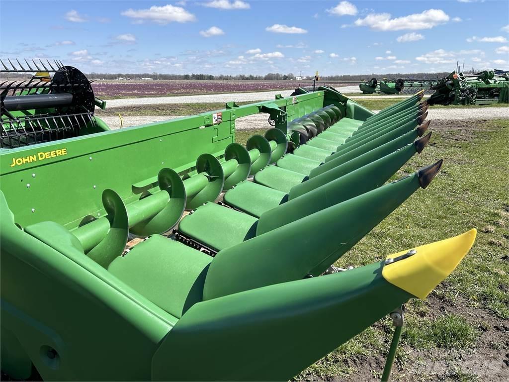 John Deere C12R Derliaus nuėmimo kombainų priedai