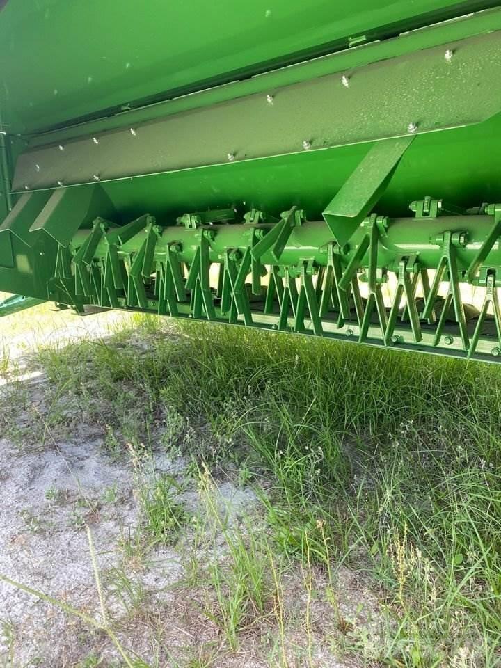 John Deere C350 Formuojančios žoliapjovės