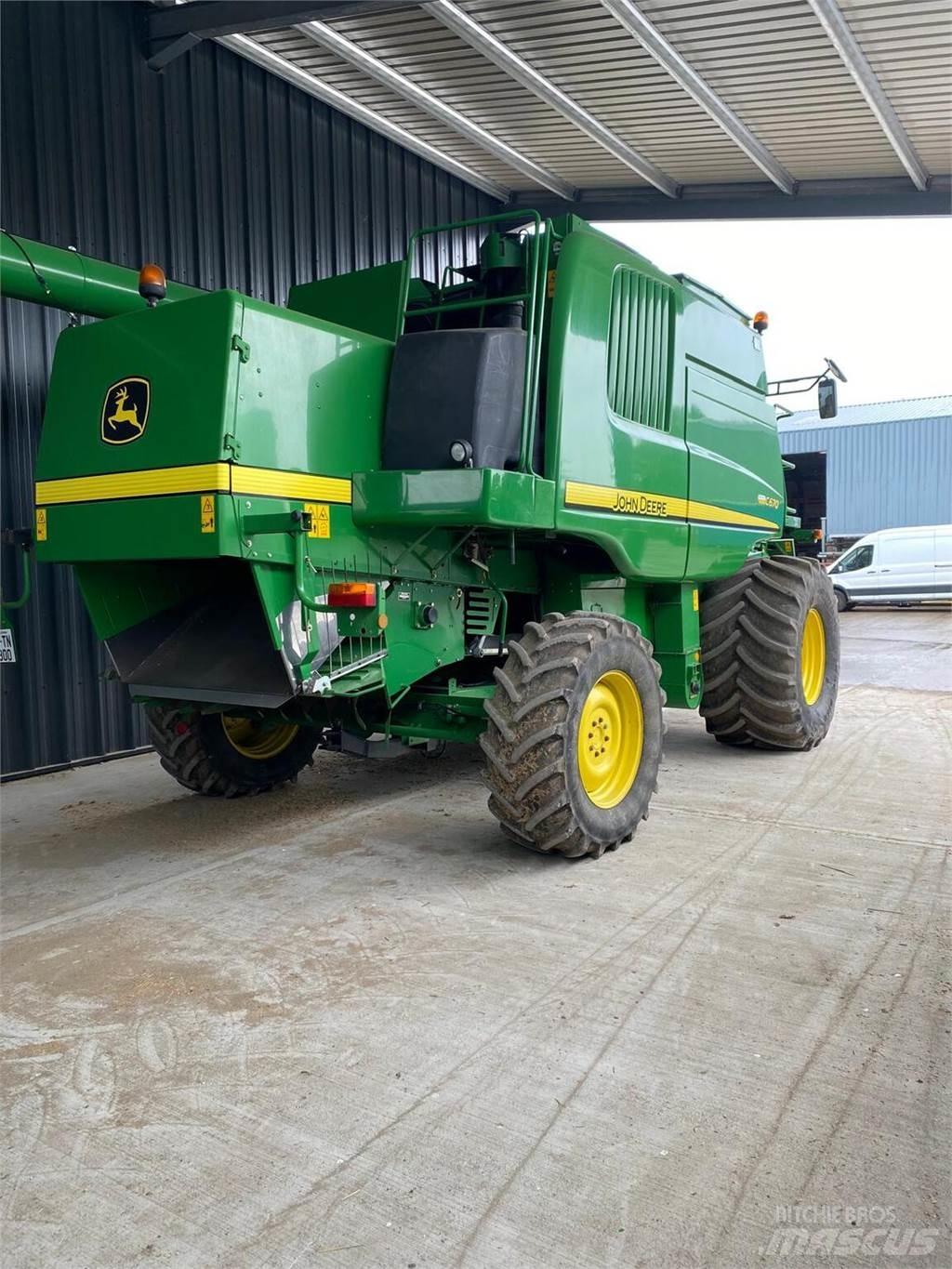 John Deere C670 Derliaus nuėmimo kombainai