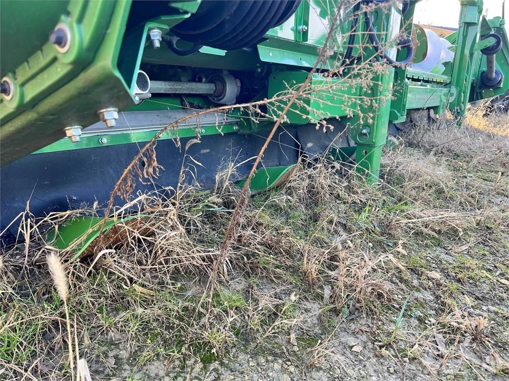 John Deere C8R Derliaus nuėmimo kombainų priedai