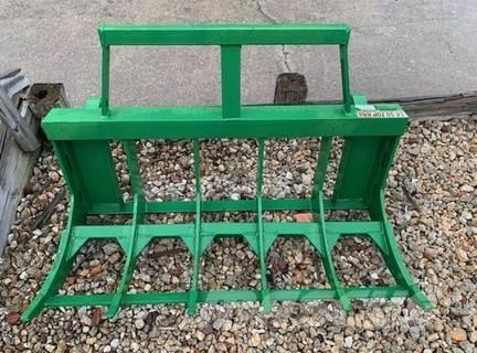 John Deere CR50 Griebtuvai