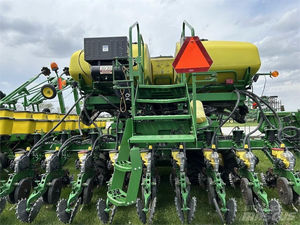 John Deere DB60 Sodinimo technika