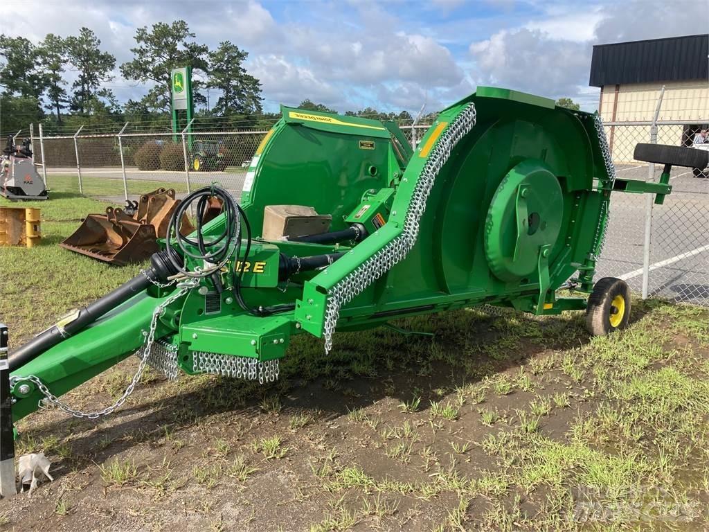 John Deere FC12E Ryšulių smulkinimo, pjaustymo ir išvyniojimo įrenginiai