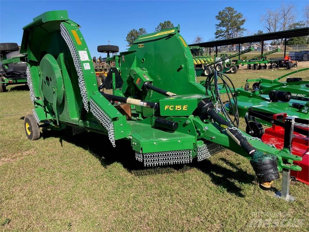 John Deere FC15E Ryšulių smulkinimo, pjaustymo ir išvyniojimo įrenginiai