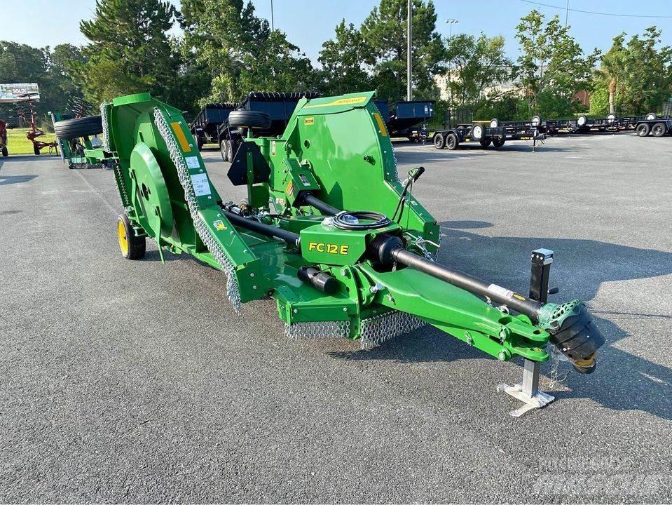 John Deere FC15E Ryšulių smulkinimo, pjaustymo ir išvyniojimo įrenginiai
