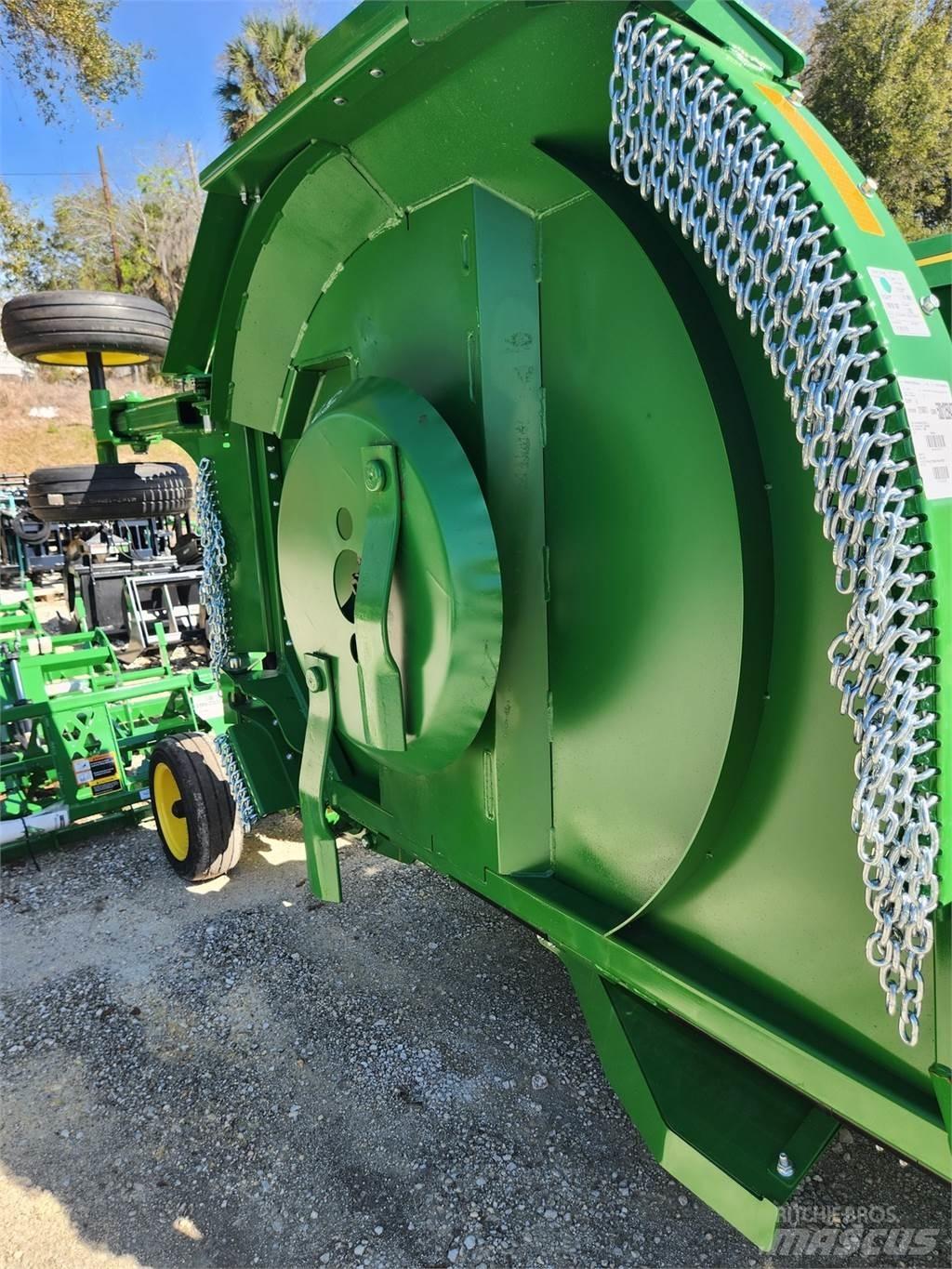 John Deere FC15M Ryšulių smulkinimo, pjaustymo ir išvyniojimo įrenginiai