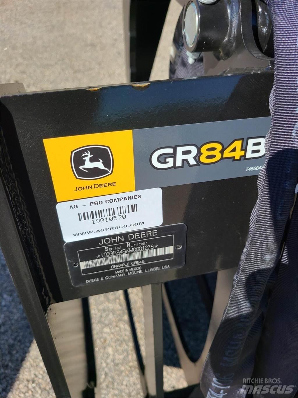 John Deere GR84B Kiti naudoti traktorių priedai