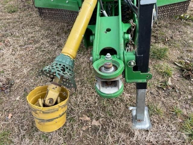 John Deere R20 Ryšulių smulkinimo, pjaustymo ir išvyniojimo įrenginiai