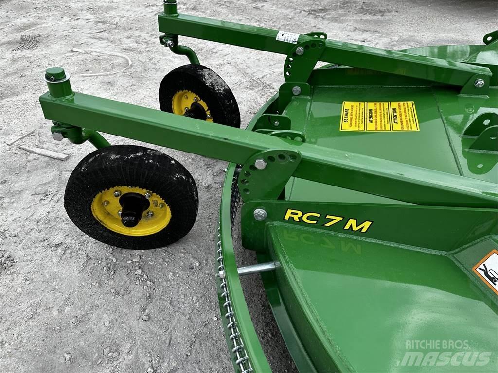 John Deere RC7M Ryšulių smulkinimo, pjaustymo ir išvyniojimo įrenginiai
