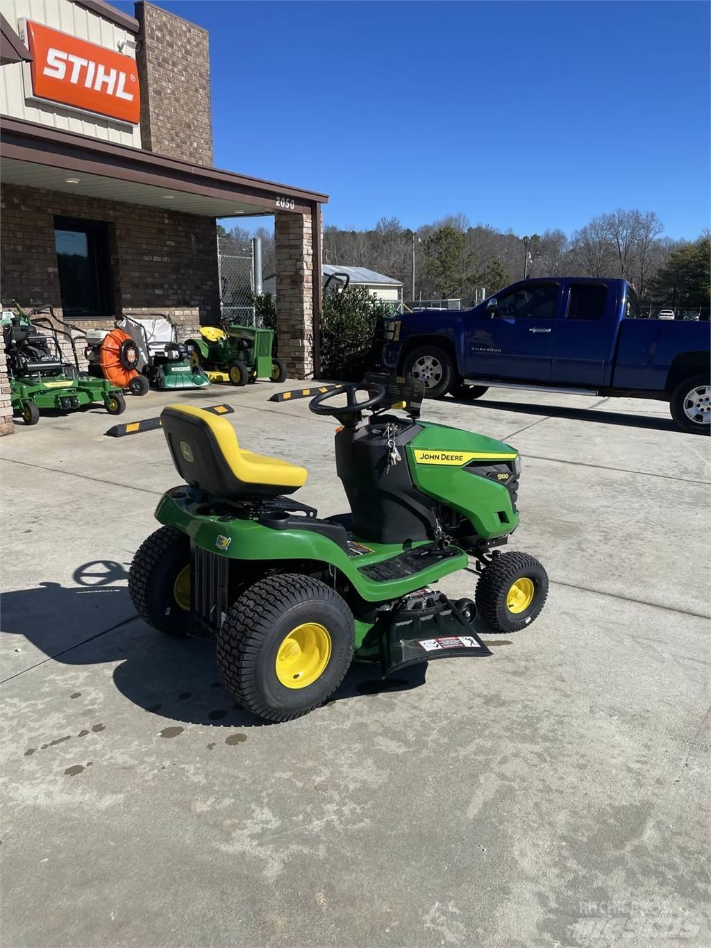 John Deere S100 Sodo traktoriukai-vejapjovės