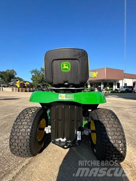 John Deere S100 Sodo traktoriukai-vejapjovės