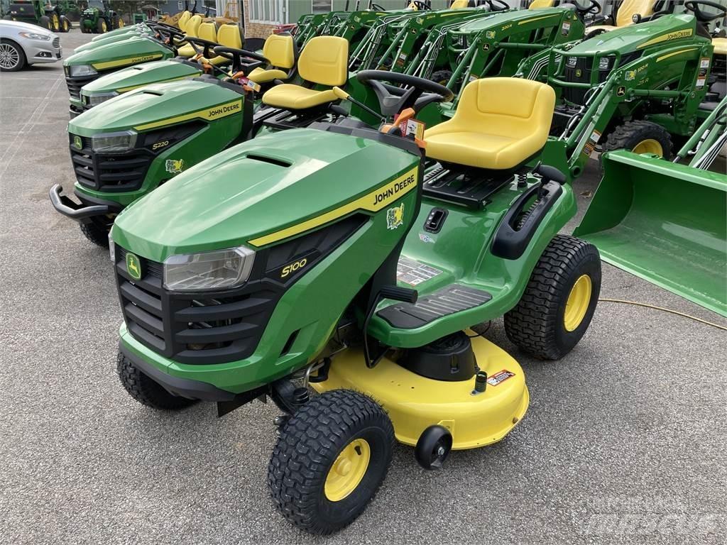 John Deere S100 Sodo traktoriukai-vejapjovės