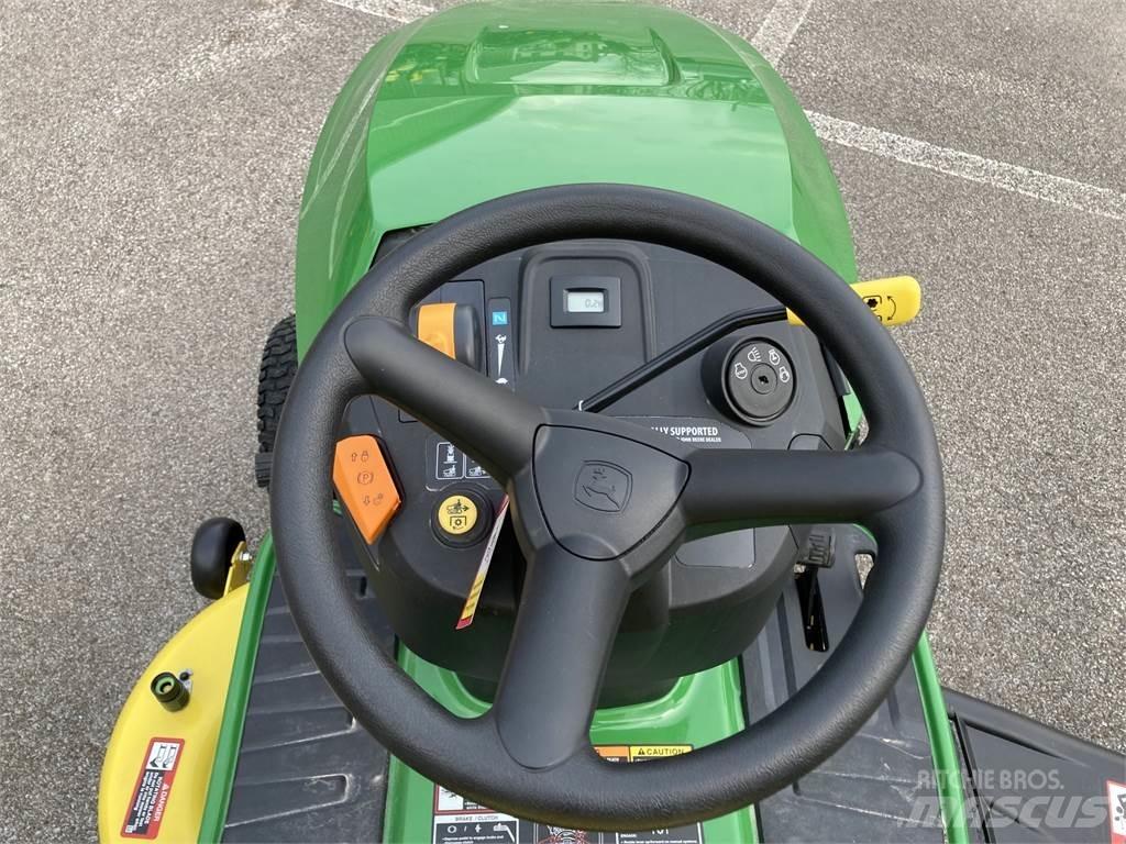 John Deere S100 Sodo traktoriukai-vejapjovės