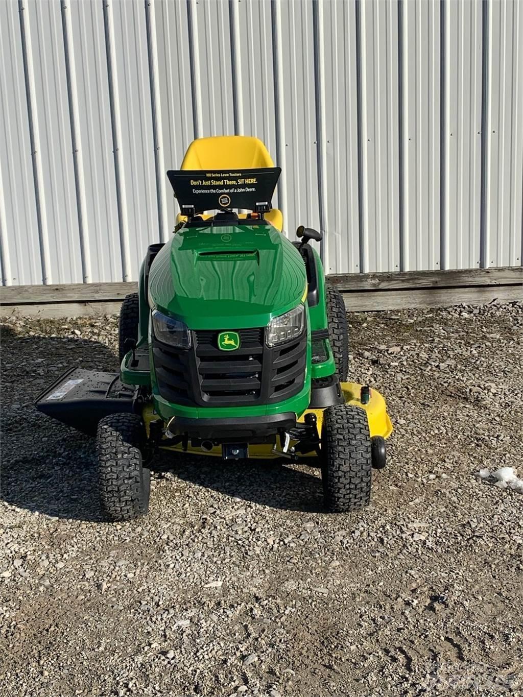 John Deere S110 Sodo traktoriukai-vejapjovės