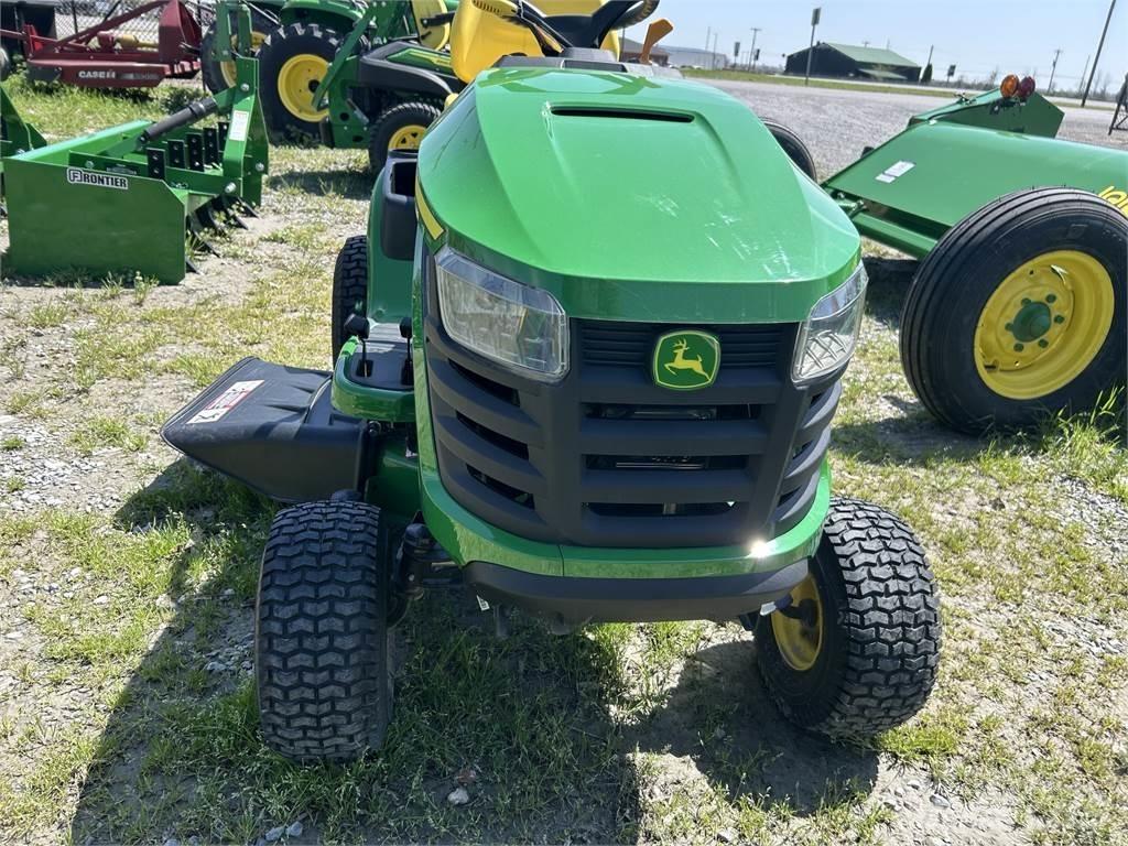 John Deere S110 Naudoti kompaktiški traktoriai