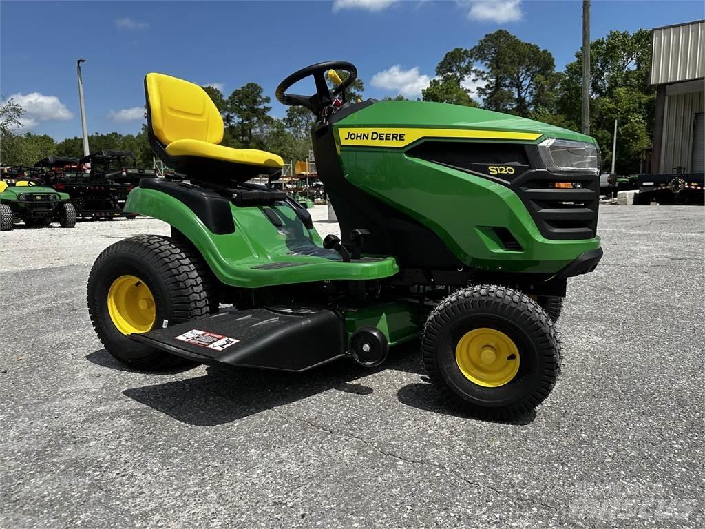 John Deere S120 Sodo traktoriukai-vejapjovės