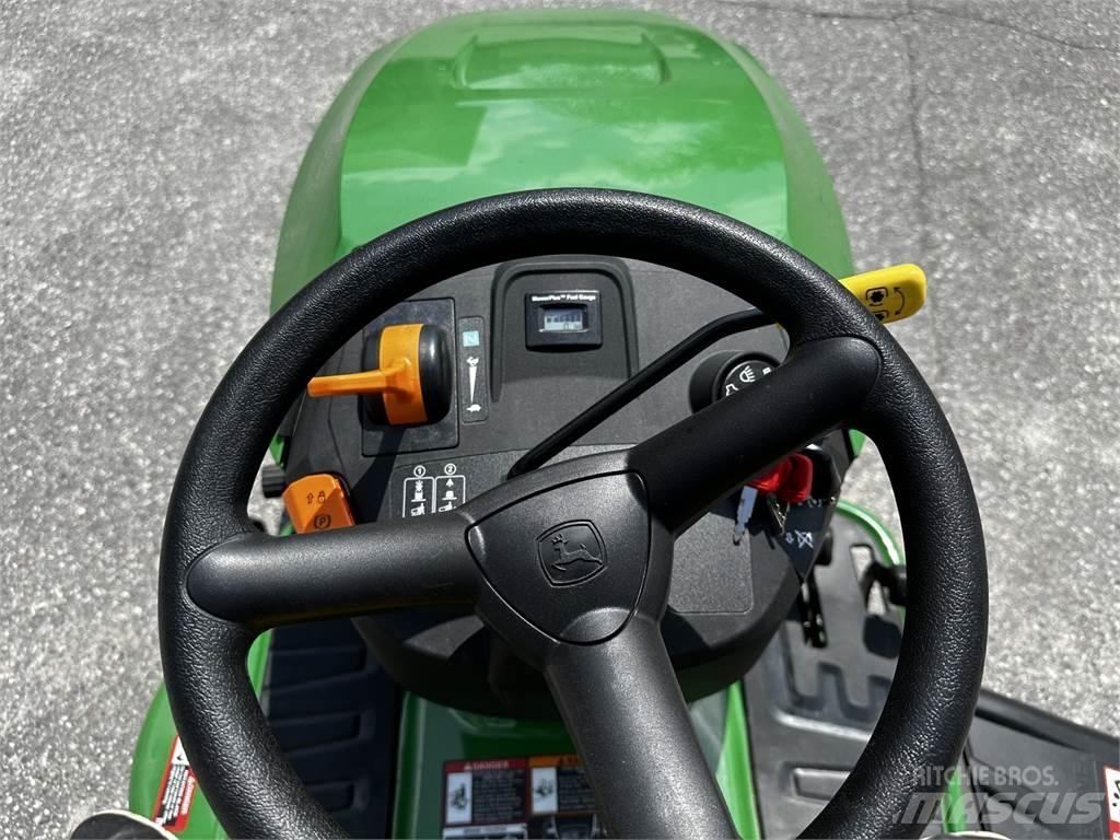 John Deere S120 Sodo traktoriukai-vejapjovės