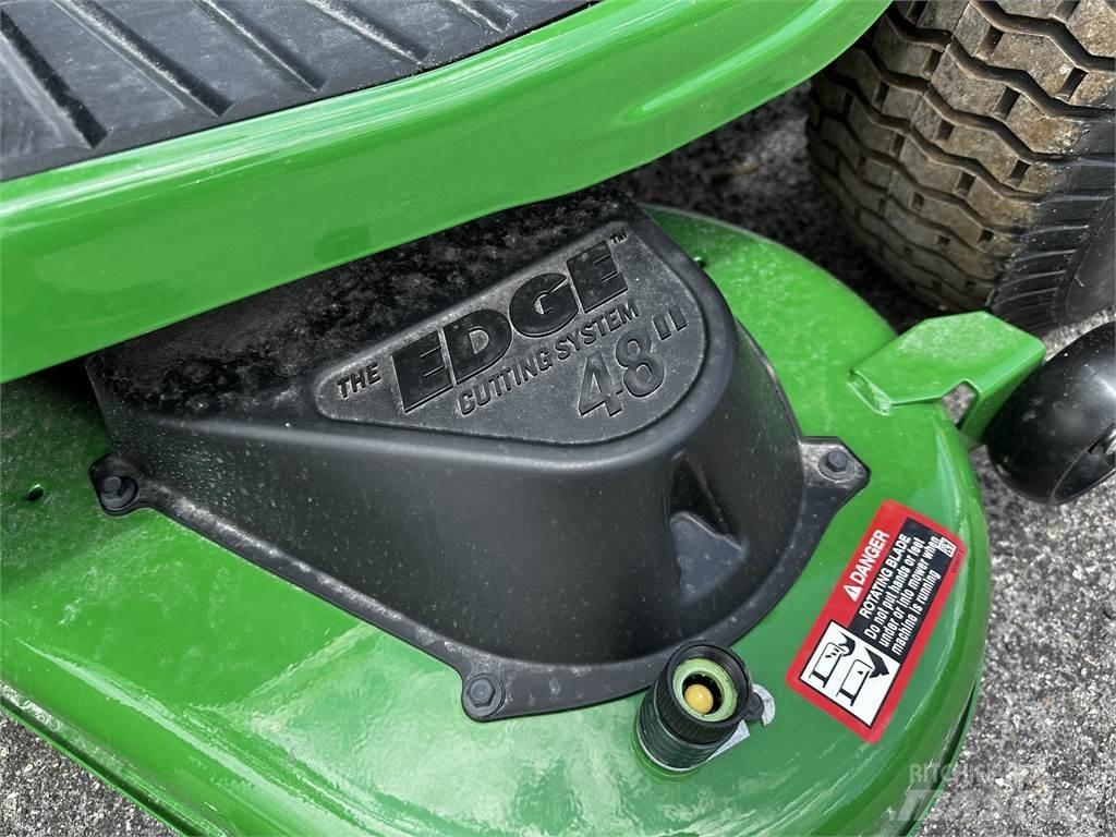 John Deere S140 Sodo traktoriukai-vejapjovės