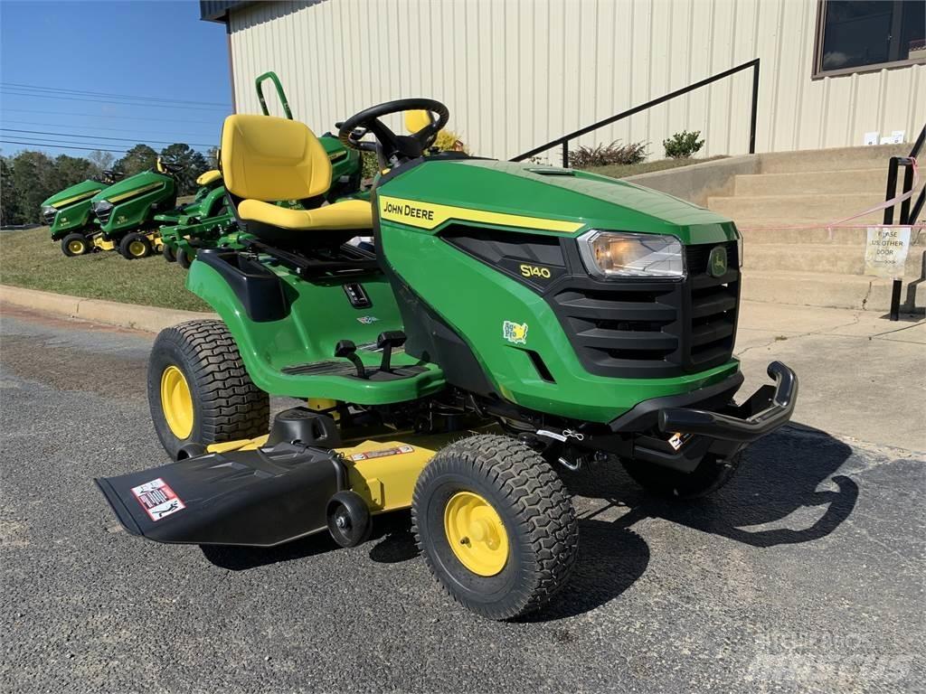 John Deere S140 Sodo traktoriukai-vejapjovės