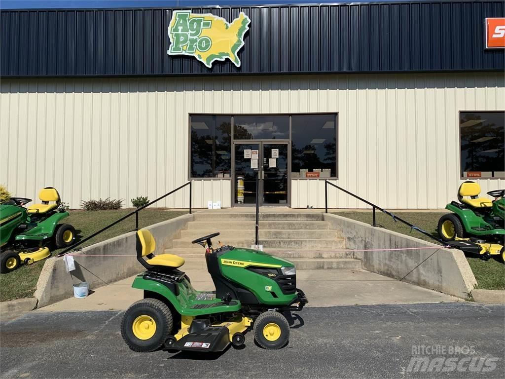 John Deere S140 Sodo traktoriukai-vejapjovės