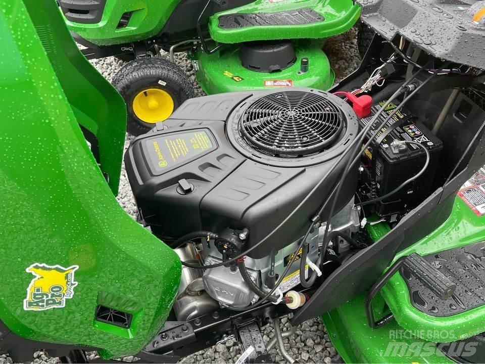 John Deere S220 Naudoti kompaktiški traktoriai