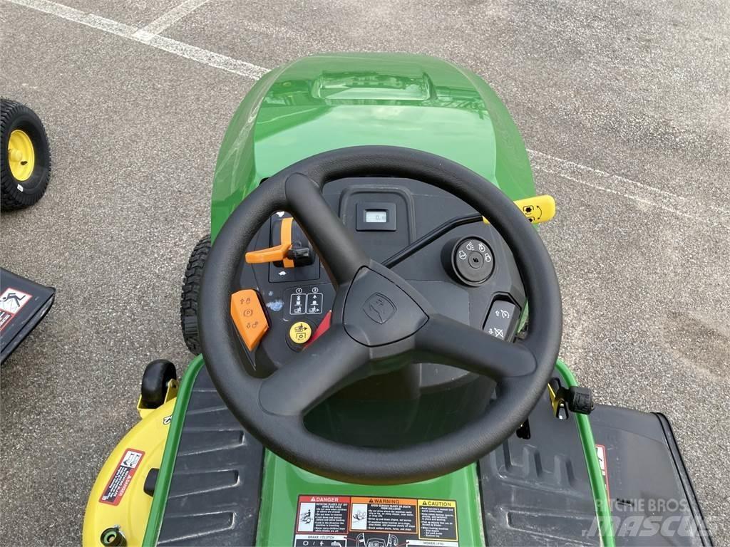 John Deere S220 Naudoti kompaktiški traktoriai