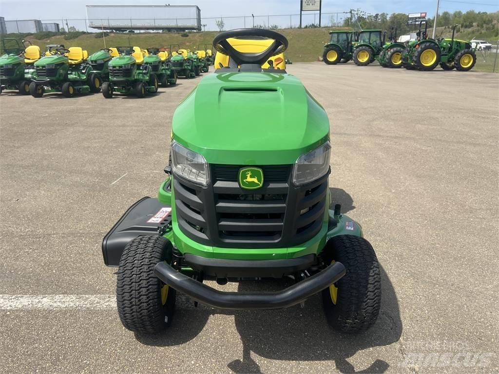 John Deere S240 Naudoti kompaktiški traktoriai