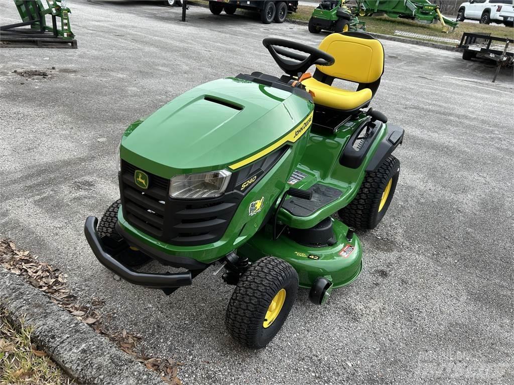 John Deere S240 Naudoti kompaktiški traktoriai