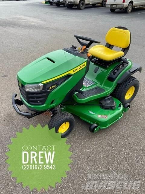John Deere S240 Naudoti kompaktiški traktoriai