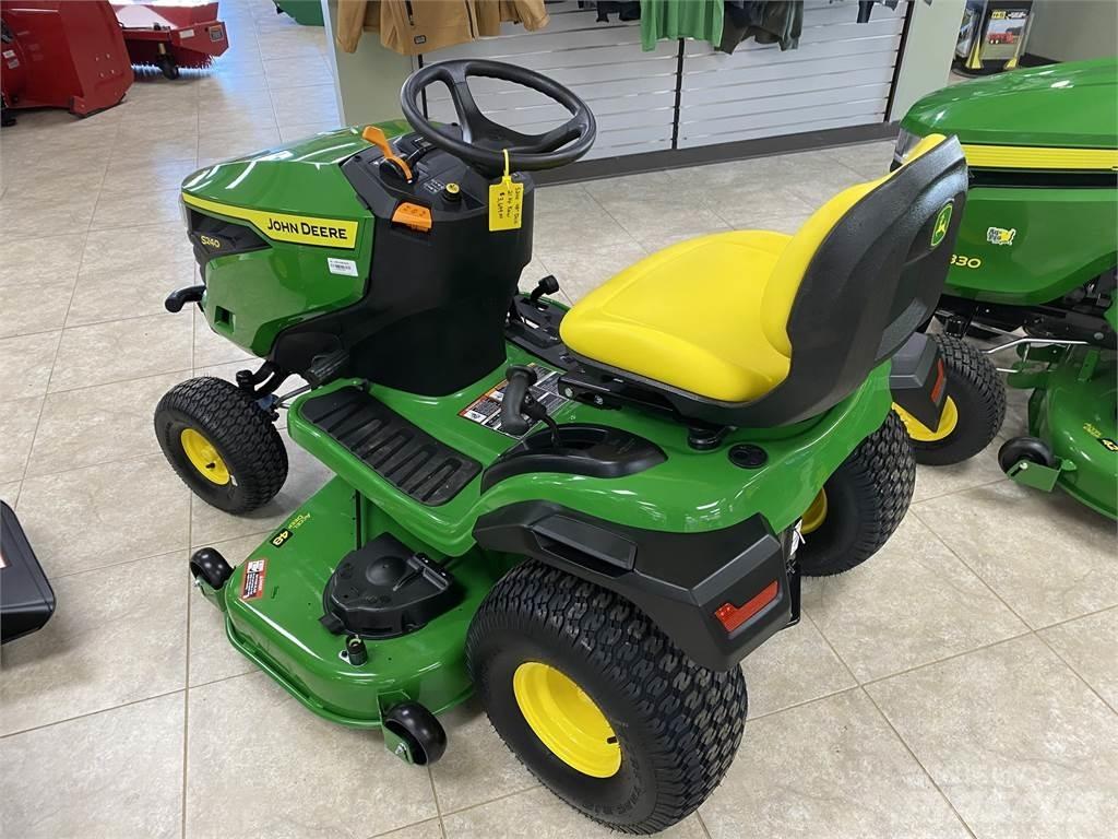 John Deere S240 Naudoti kompaktiški traktoriai