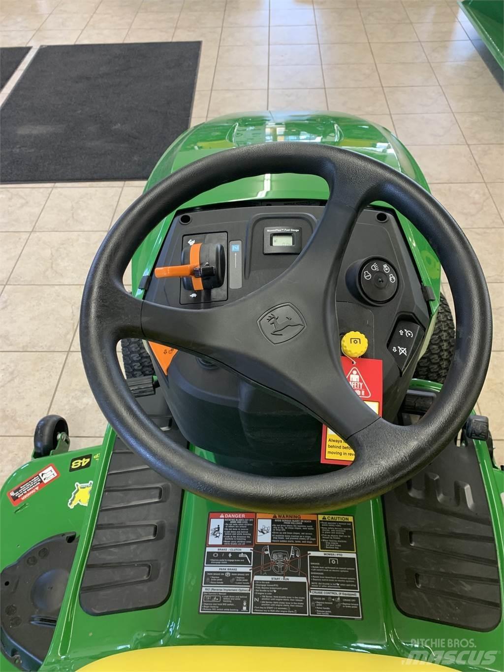 John Deere S240 Naudoti kompaktiški traktoriai