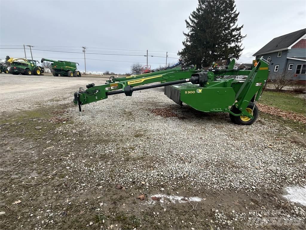 John Deere S300 Formuojančios žoliapjovės
