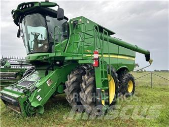 John Deere S680 Derliaus nuėmimo kombainai