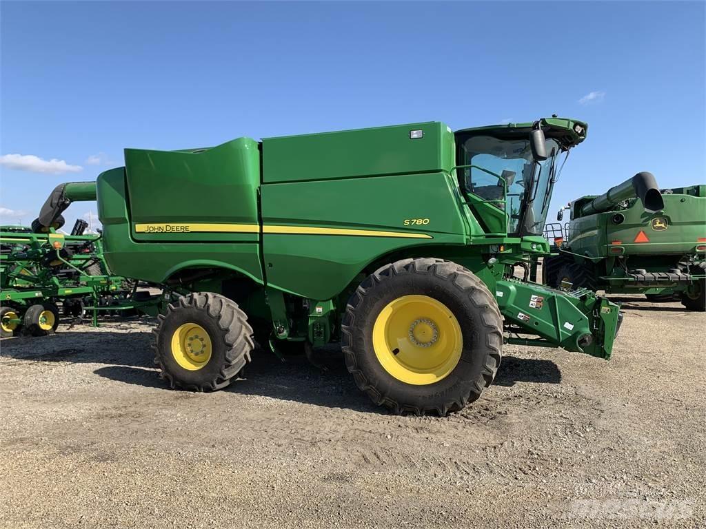 John Deere S780 Derliaus nuėmimo kombainai