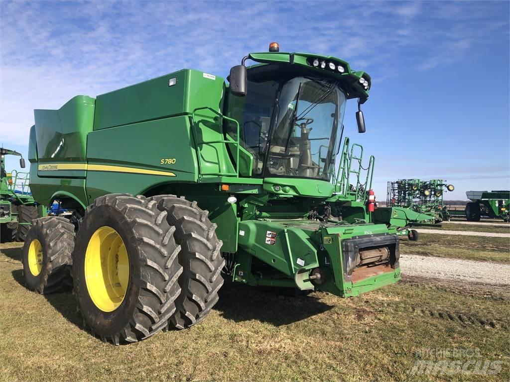 John Deere S780 Derliaus nuėmimo kombainai
