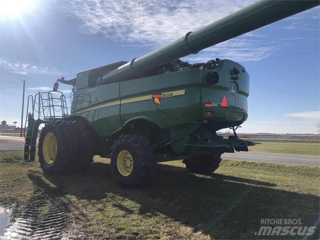 John Deere S780 Derliaus nuėmimo kombainai