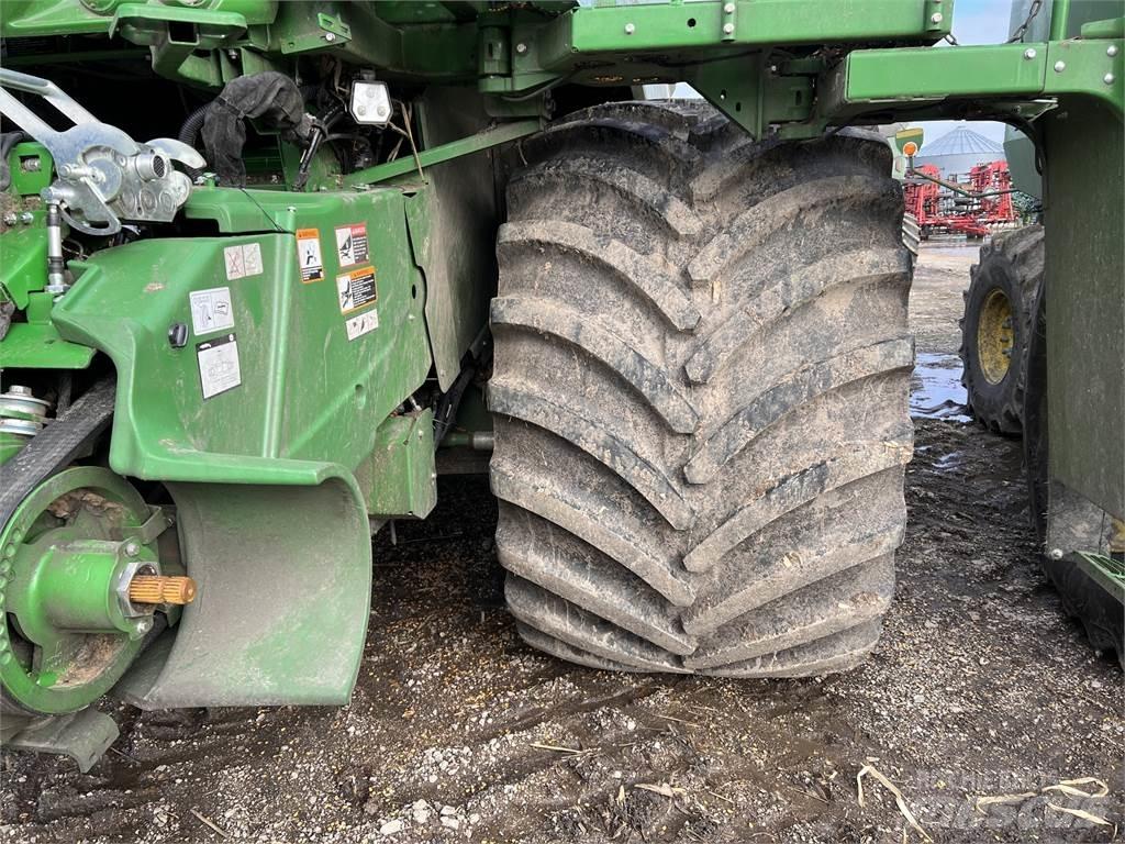 John Deere S790 Derliaus nuėmimo kombainai