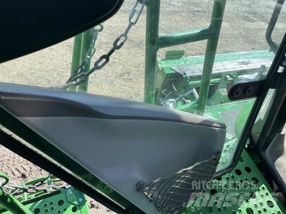 John Deere S790 Derliaus nuėmimo kombainai