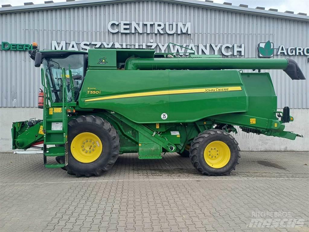 John Deere T550 Derliaus nuėmimo kombainai