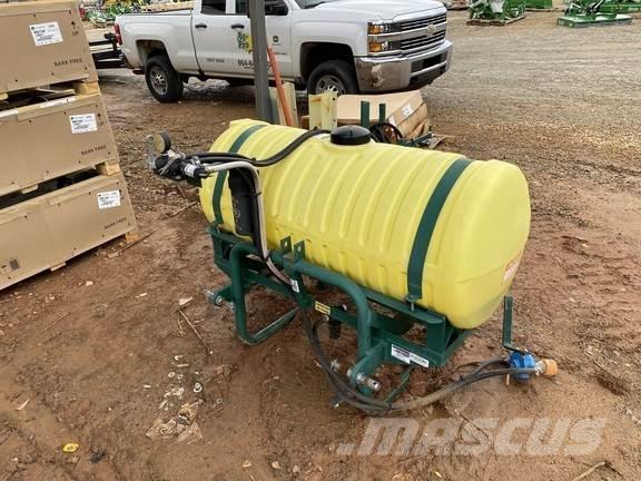 John Deere VN Prikabinami purkštuvai
