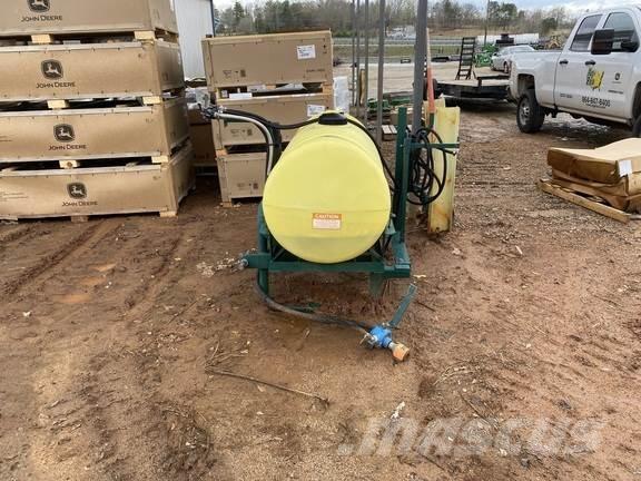 John Deere VN Prikabinami purkštuvai