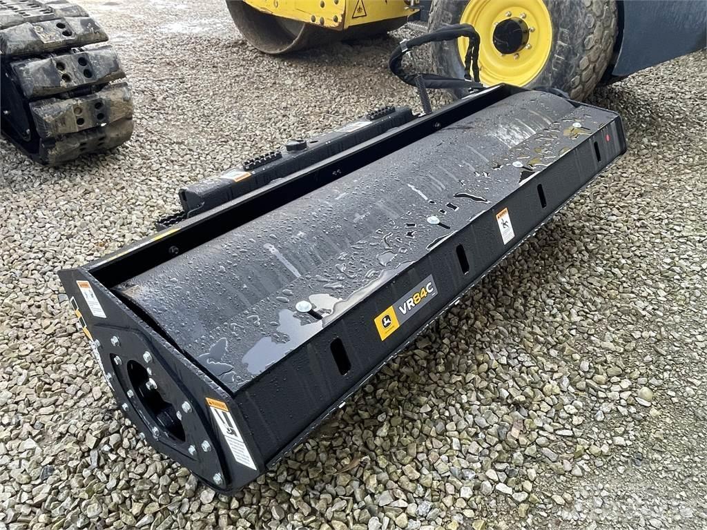 John Deere VR84C Statyba - Kita