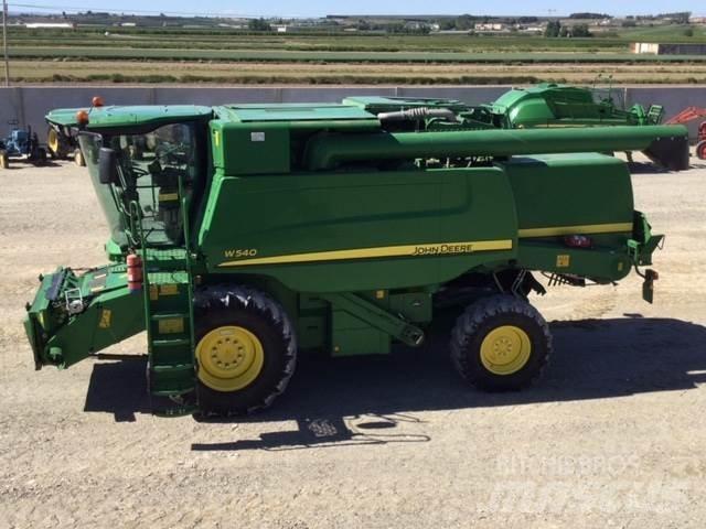 John Deere W540 Derliaus nuėmimo kombainai