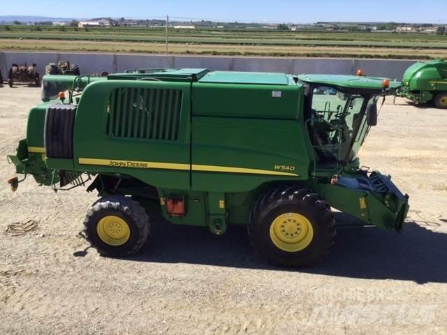 John Deere W540 Derliaus nuėmimo kombainai